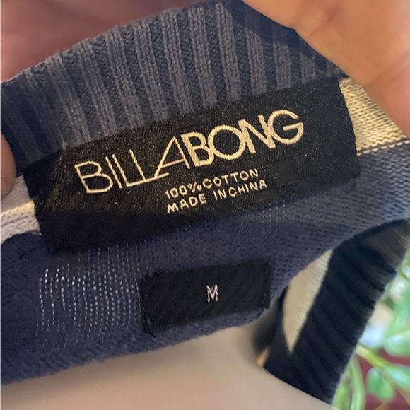 Billabong Women’s Striped Sweater - Picture 4 of 6